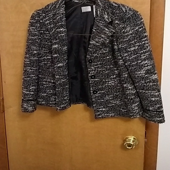 Blazer - Picture 1 of 1